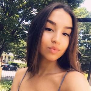 Meet your Posher, Elleny